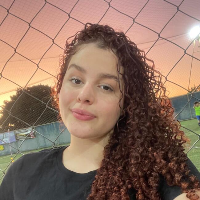 Babysitter in Aparecida de Goiânia: Vitoria