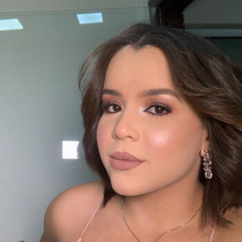 Babysitter Sete Lagoas: Larissa