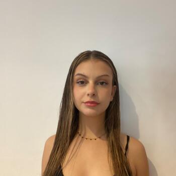 Nanny in Arroyomolinos: Kayra Dimitrova