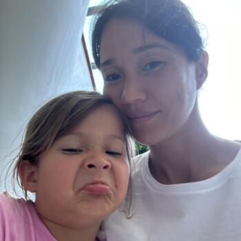 Babysitting job in Singapore Island: babysitting job Vic