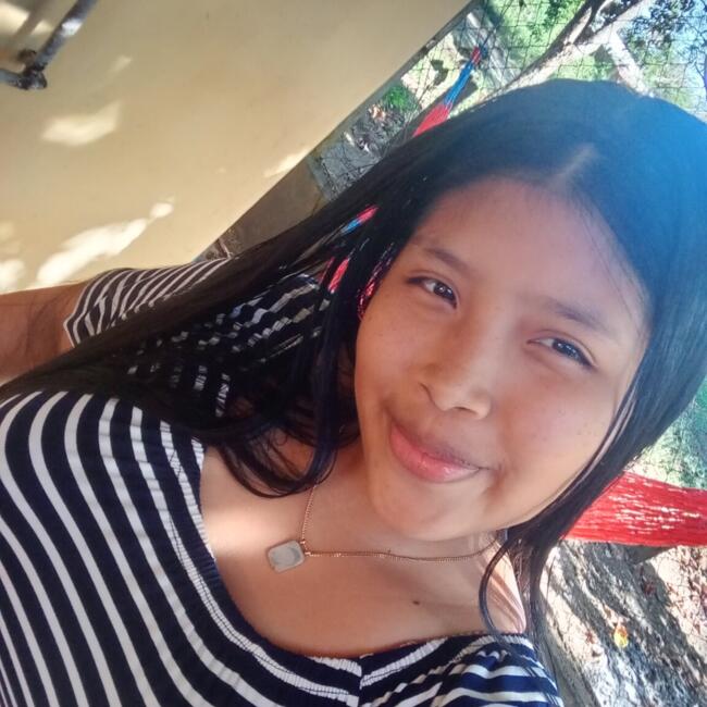 Niñera en San Félix: Luz
