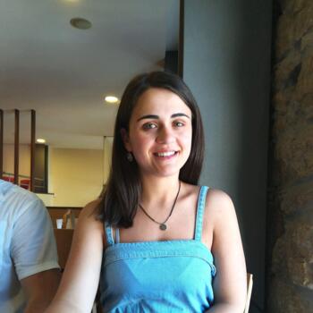 Babysitter Oliveira do Bairro: Bruna