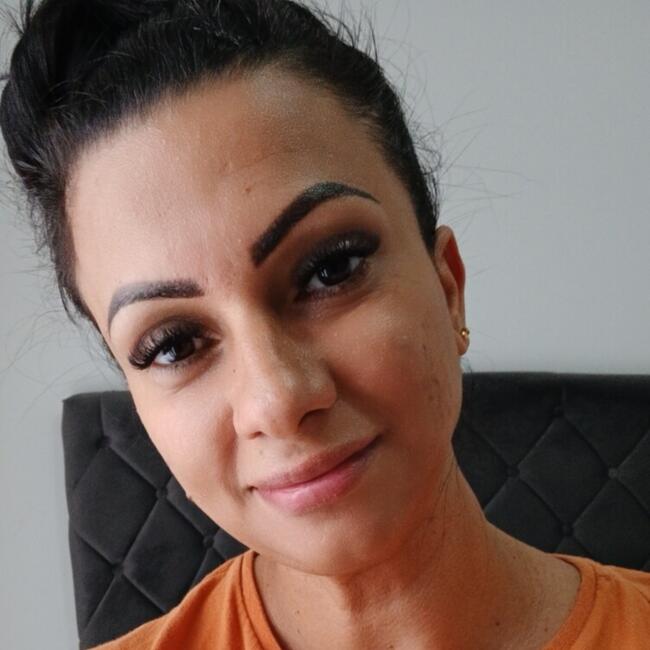Babysitter in Rio Claro: Aline
