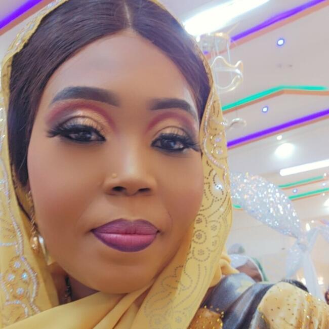 وظيفة جليسة أطفال في الدوحة: Fathmafatma