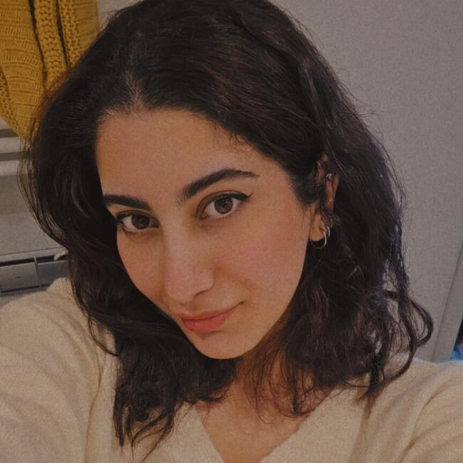 Babysitter in Barcelona: Dorsa