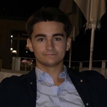Baby-sitter in Nice: Adrien