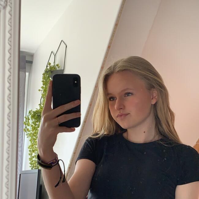 Babysitter in Cherbourg: Candice