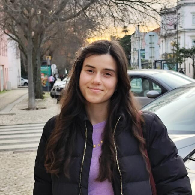 Babysitter in Rio de Mouro: Sara