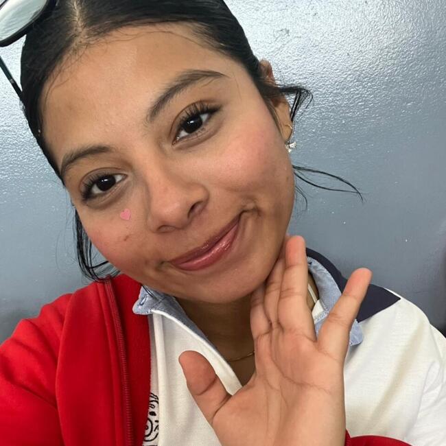 Babysitter in San Salvador: Hazel