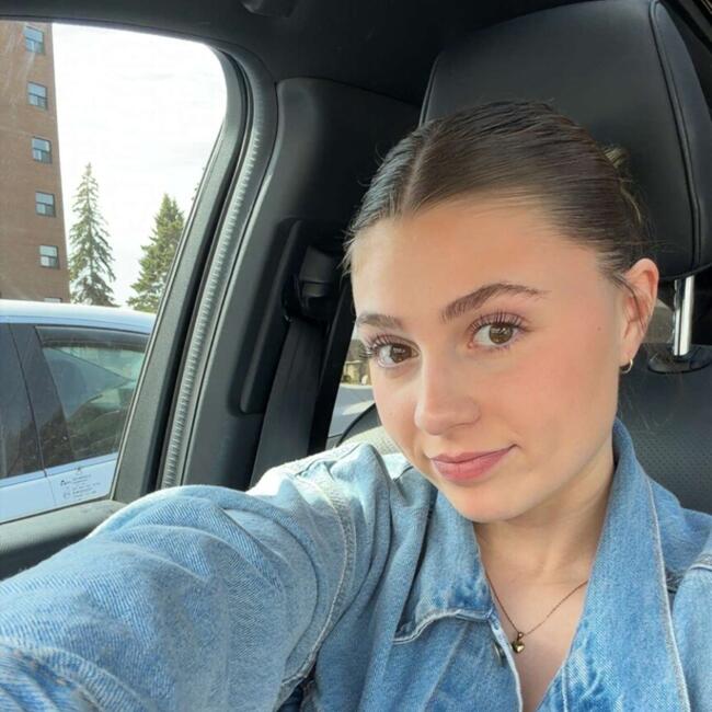 Babysitter in London: Olivia