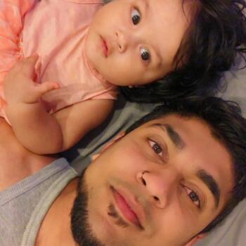 Babysitting job in Auckland: babysitting job Asif
