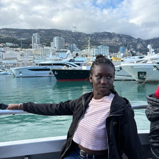 Babysitter in Lyon: Khadija