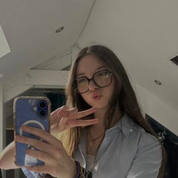 Babysitter in Mur-de-Sologne: Chloe