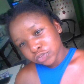 Babysitter in Spanish Town: Shanellea