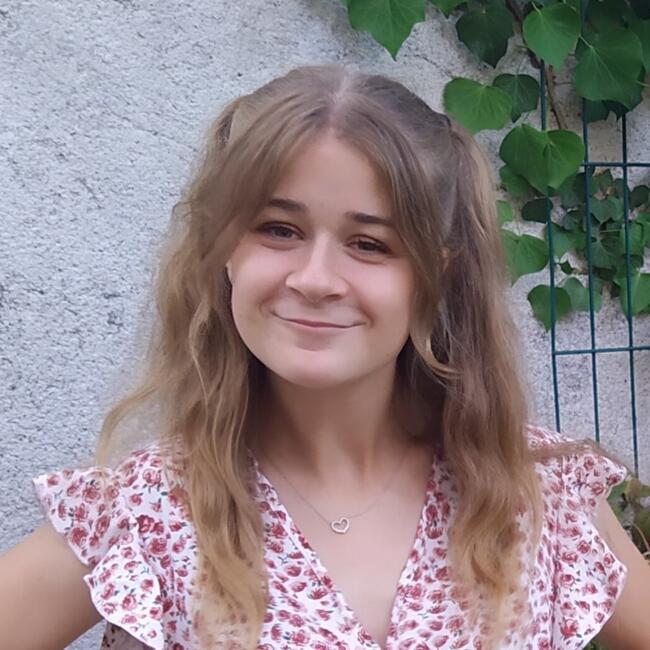 Babysitter in Notre-Dame-d'Oé: Manon