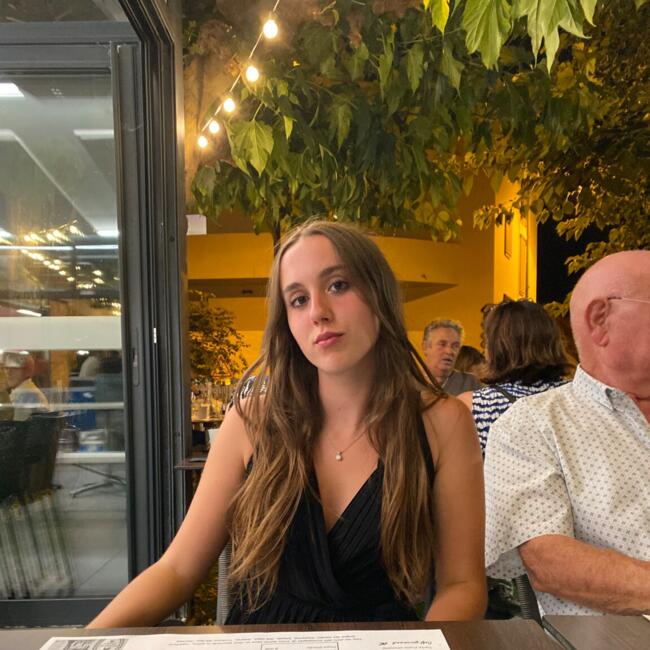 Babysitter in Puycasquier: Lisa