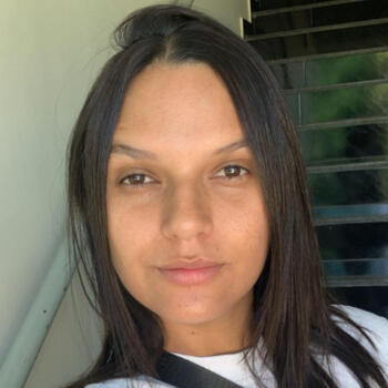 Babá Brasília: Bruna França