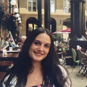 Babysitter in Sheffield: Lily
