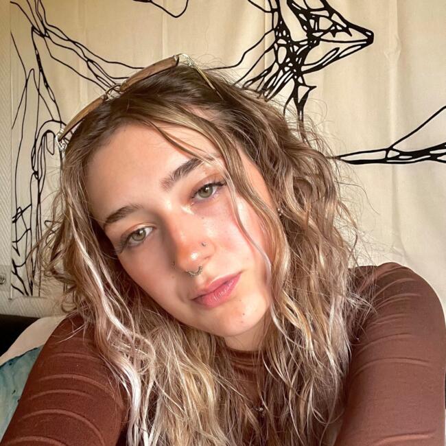 Babysitter in Hellange: Cindy