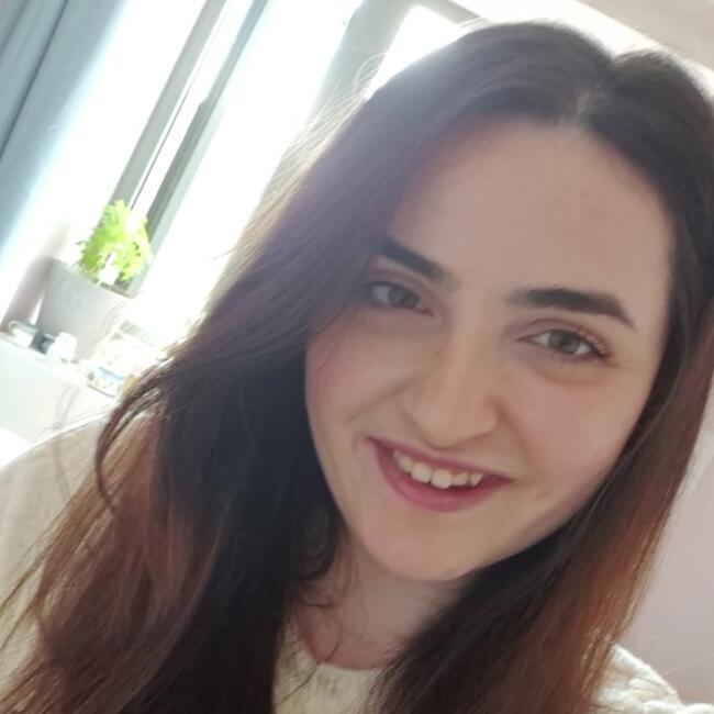 Babysitter in Cork: Mara