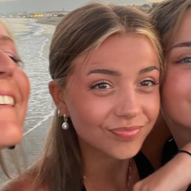 Baby-sitter in Montréal: Lilou