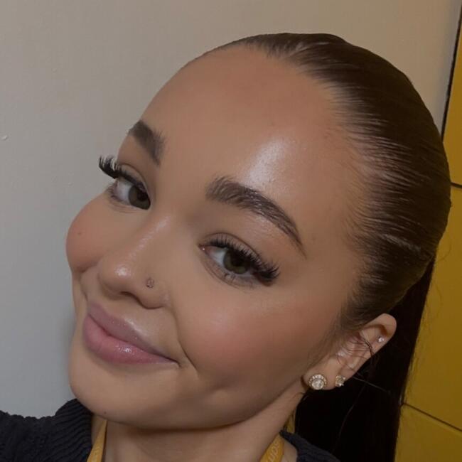 Babysitter in Grays: Lola