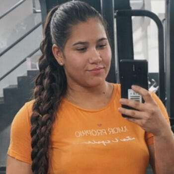 Babá em Itatuba: Maria