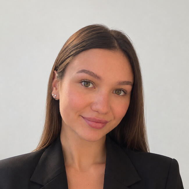 Babysitter in Florence: Polina