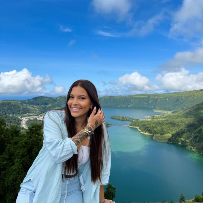 Babysitter em Ponta Delgada: Elizane Pessanha