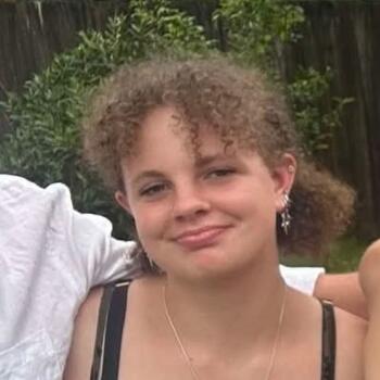 Babysitter em Nelson: Anna