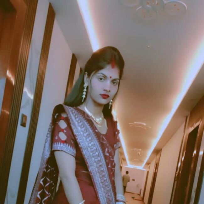 Babysitter in Gurugram: Neha