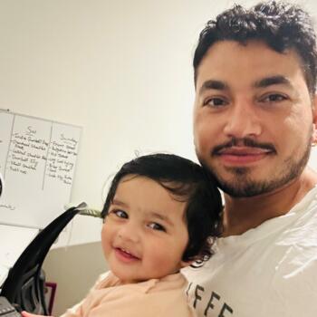 Babysitting job in Te Awamutu: babysitting job Manish