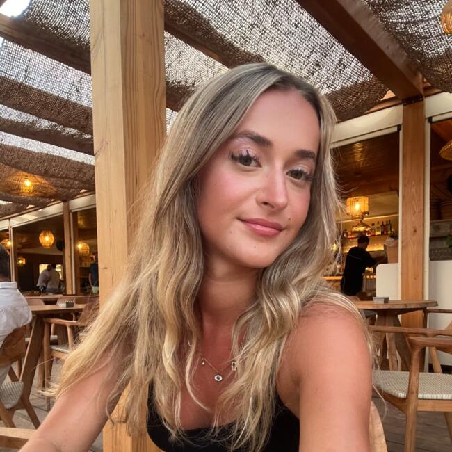 Baby-sitter à Le Cannet: Diane