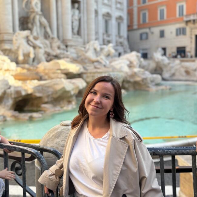 Babysitter in Saint-André-de-Corcy: Charlene