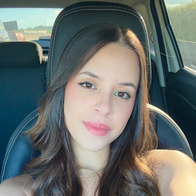 Babysitter in Sydney: Leticia