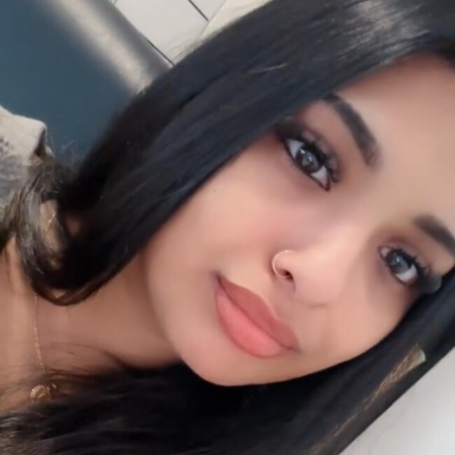 Babysitter in London: Amiera