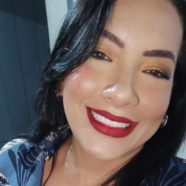 Emprego de babá em Goiás: Larissa Cecília