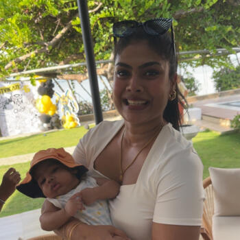 Nanny job in Colombo: babysitting job Abinaya