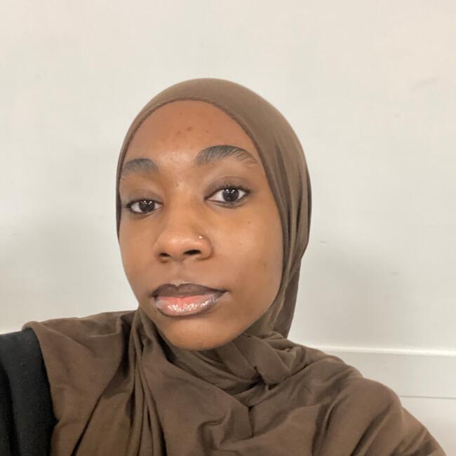 Babysitter in Le Bourget: Oura