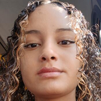 Babá Brasília: Sarah