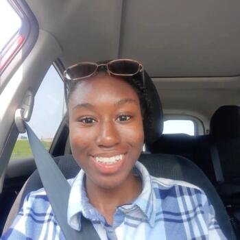 Babysitter Etobicoke: Vincia Pinto