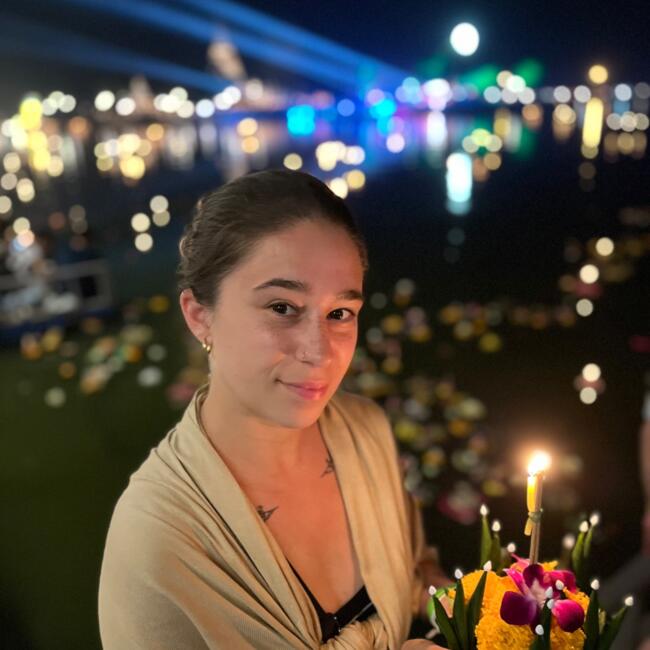 Babysitter in Queenstown: Micaela