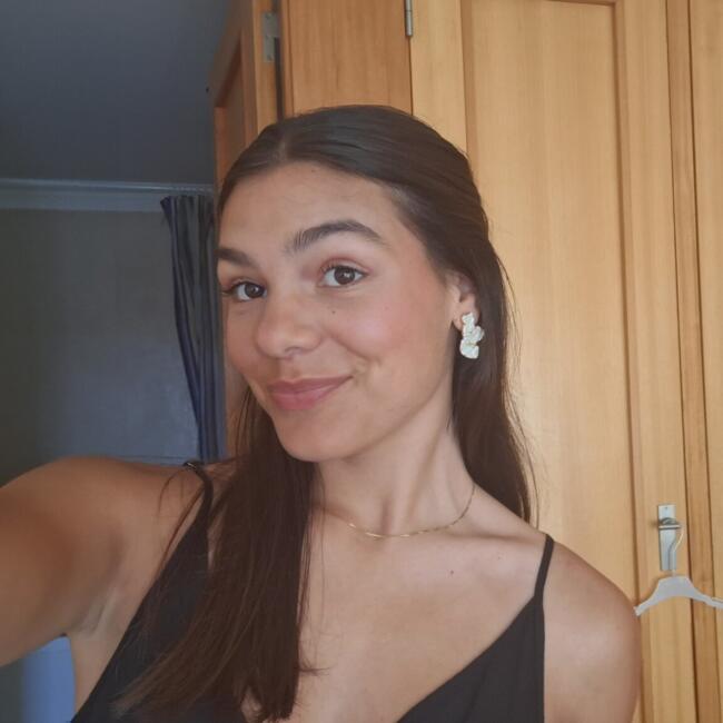 Babysitter in Alcabideche: Mariana