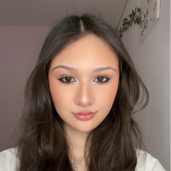 Babysitter in Tours: Lia