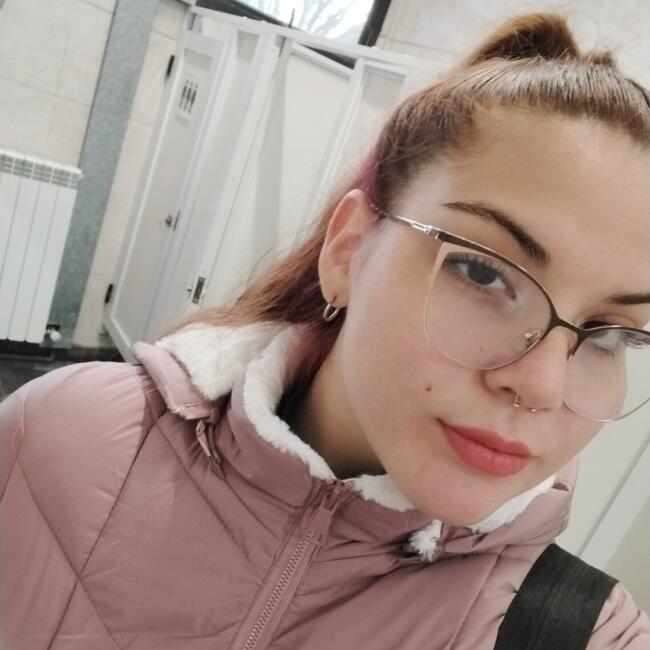 Niñera en Lanús: Micaela abril