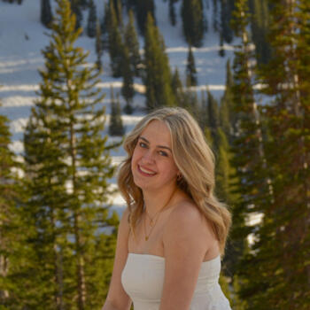 Nanny in South Jordan: Addy