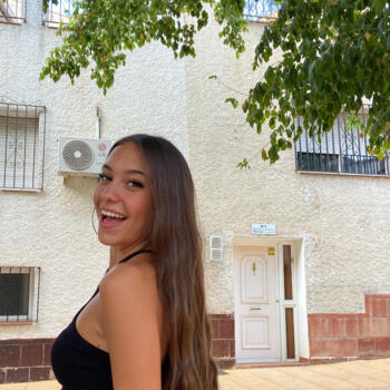 Nanny in Fuente el Saz: Celia