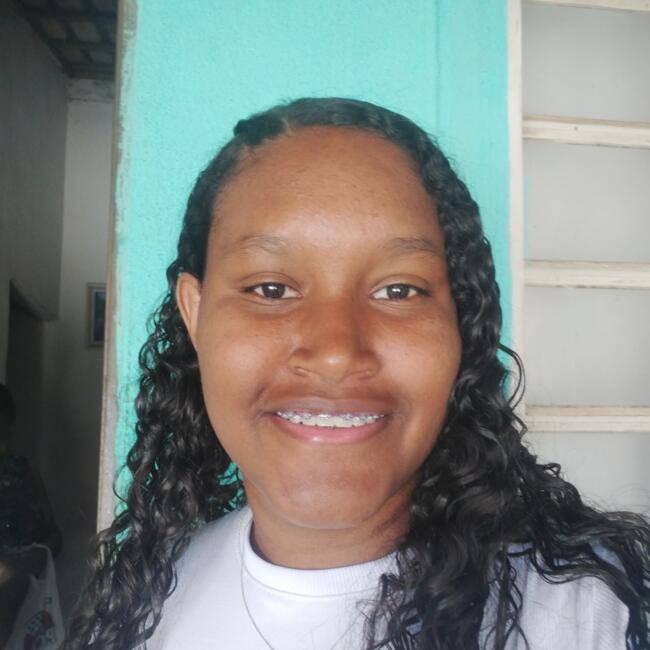 Babysitter in Aparecida de Goiânia: Adriele