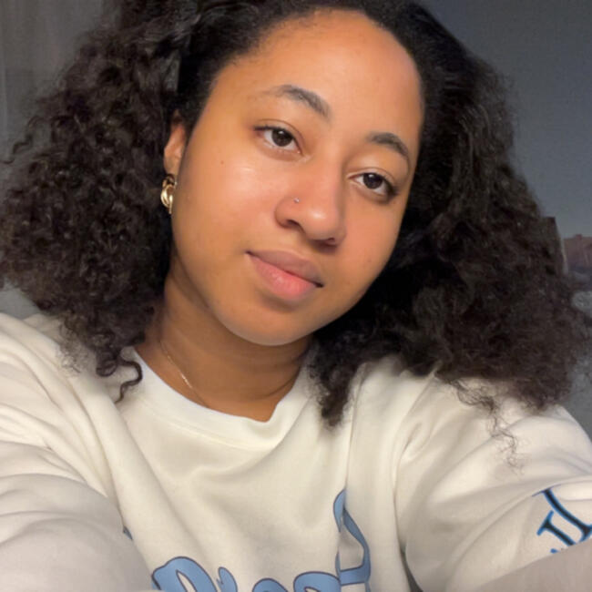 Babysitter in Lyon: Jenyfer