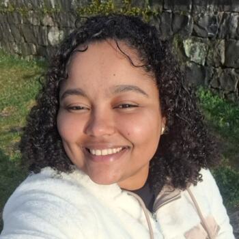 Babysitter Salvador: Mayra